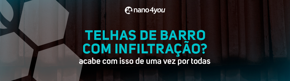 Telhas de barro com sinais de infiltração e o texto “Telhas de barro com infiltração? Acabe com isso de uma vez por todas”.