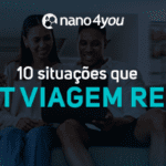 Banner nano4you com casal sentado no sofá sorrindo, com o título ‘10 situações que o Kit Viagem resolve’ em destaque.